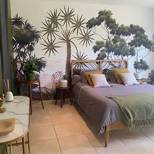  Bed & Breakfast En Drome Tropicale